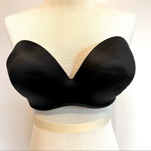 NWOT Cacique Strapless Black Bra